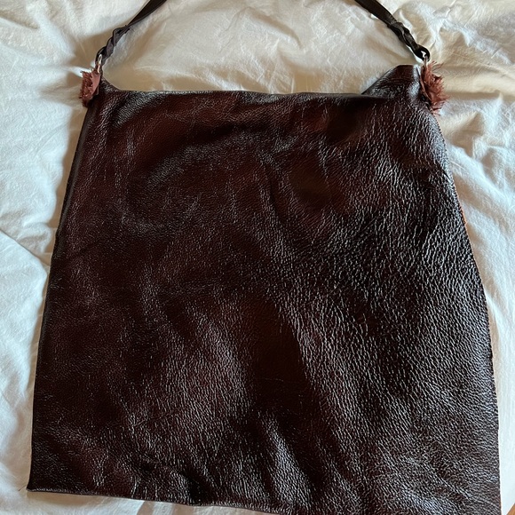 Hand crafted, cow hide/leather tote bag, adorned with large red turquoise stones - Picture 2 of 8
